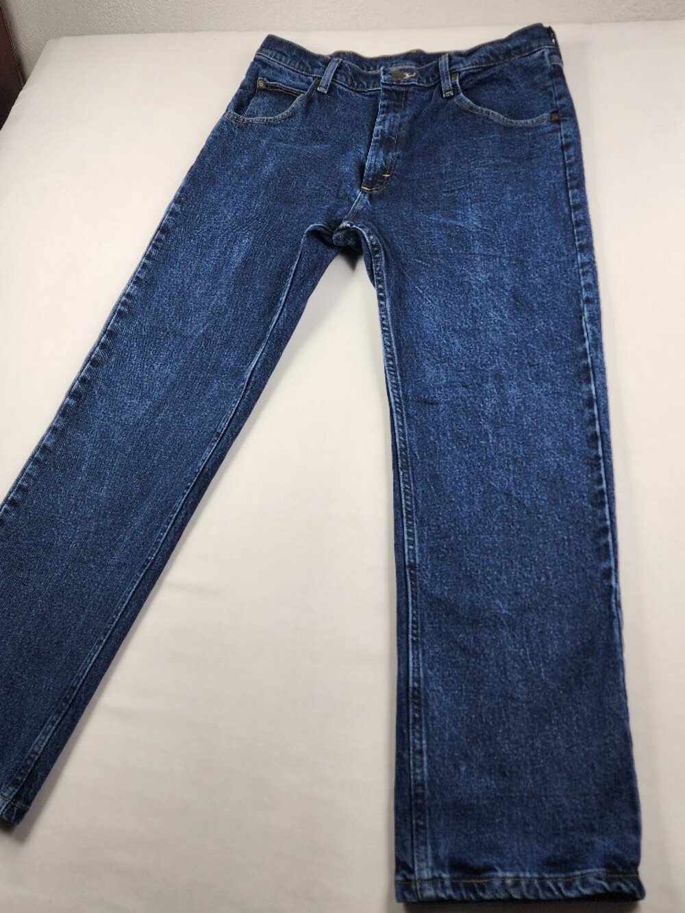 Wrangler Jeans Mens 34x29 Blue Denim Rugged Wear Relaxed Fit Straight Leg Casual